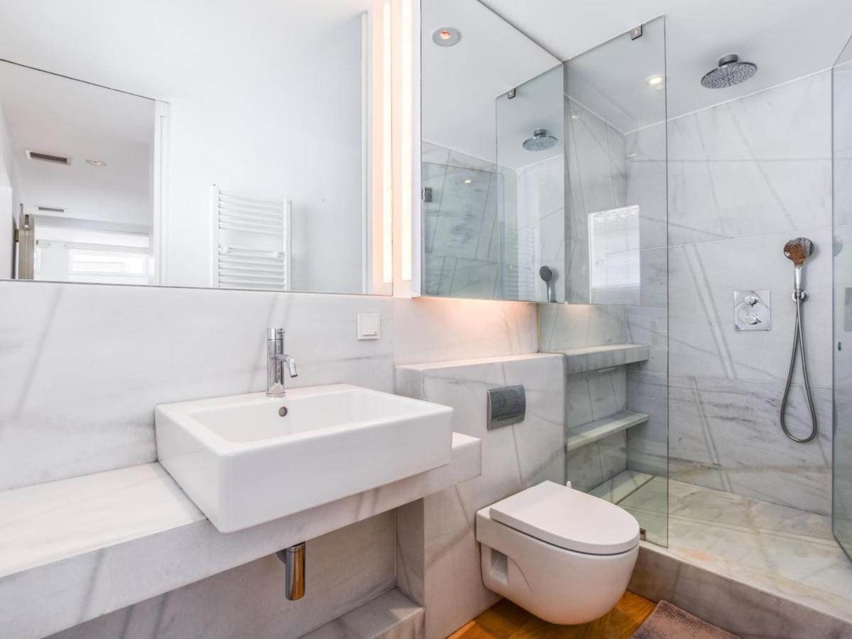 Apartamento De Diseno De Lujo En Lavapies Alquiler Temporal Madrid Extérieur photo